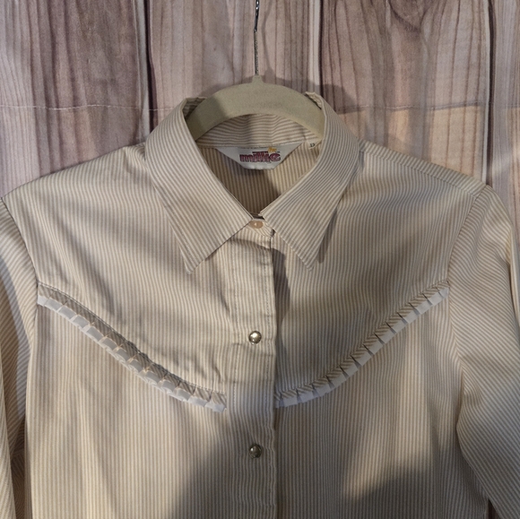 Vintage Striped Ruffle Pearl Snap Button Up - Picture 3 of 4